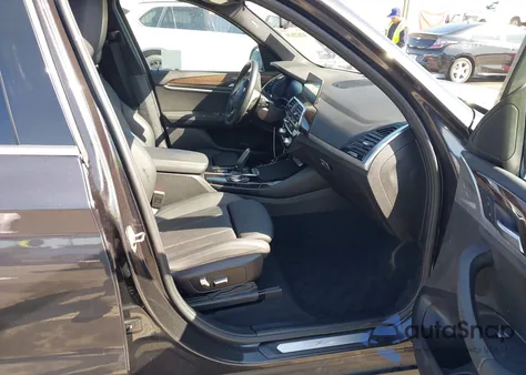 2021 BMW X3 Phev xDrive30E from USA, damaged, VIN 5UXTS1C0XM9H12818